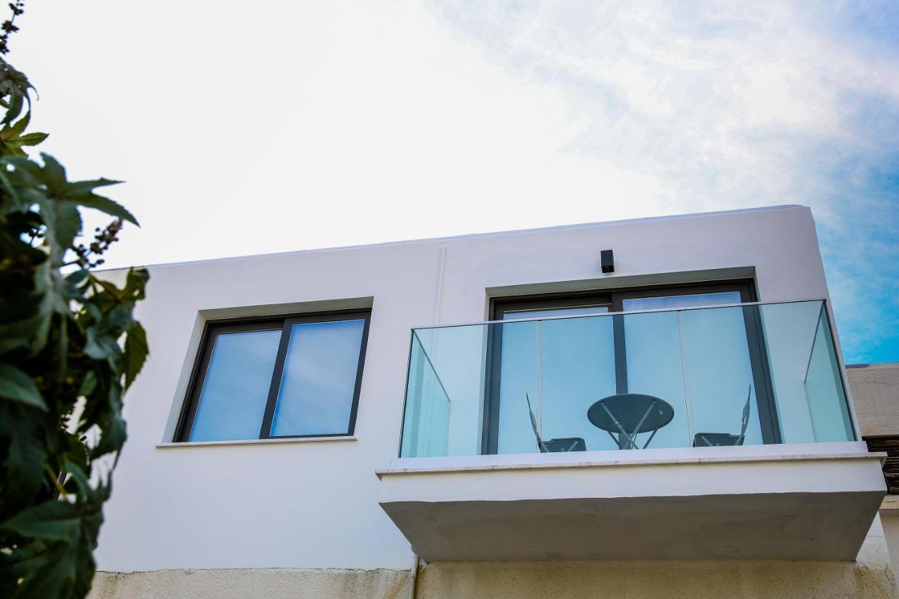 Sea Side Appartment In Kato Paphos Eksteriør bilde